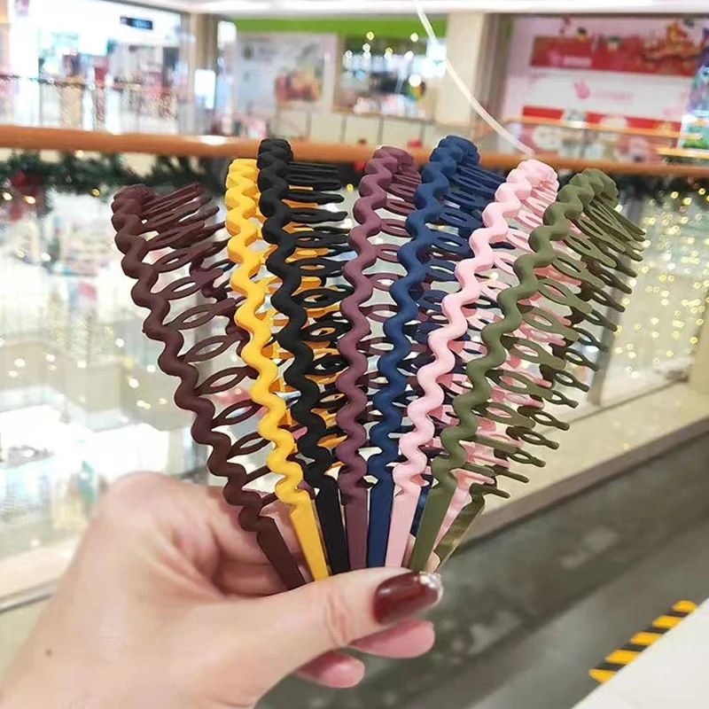 Fashion Simple Headdress Solid Color Resin Hair Comb Hairbands Headband Hair Hoop Bezel With Teeth Hair Accessories For Women
Fashion Simple Headdress Solid Color Resin Hair Comb Hairbands Headband Hair Hoop Bezel With Teeth Hair Accessories For Women