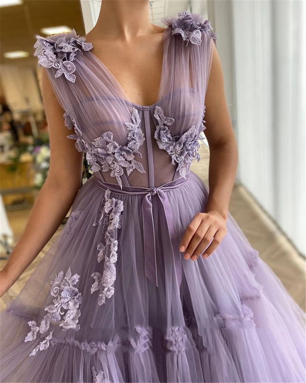 2023 New Ladies Elegant Lavender Tulle Layered Perspective Prom Dress 3D Flower Sleeveless Zipper Floor Party Dress
2023 New Ladies Elegant Lavender Tulle Layered Perspective Prom Dress 3D Flower Sleeveless Zipper Floor Party Dress