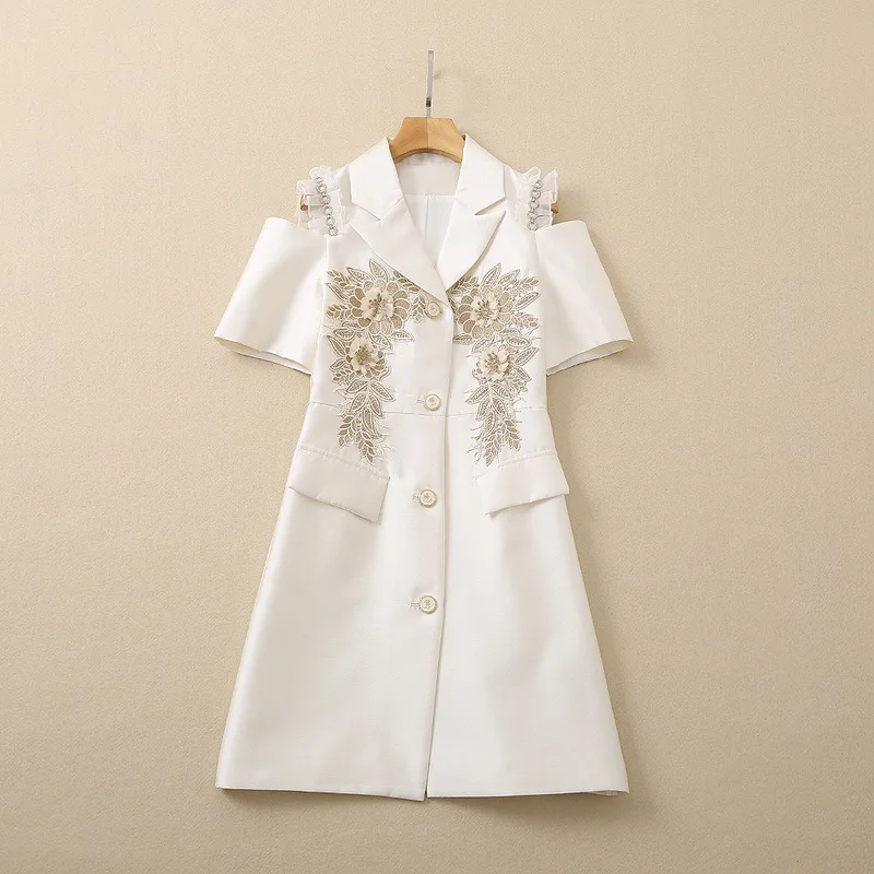 European and American women's summer 2022 new Short-sleeved suit collar embroidered off shoulder Fashion single-breasted dress
European and American women's summer 2022 new Short-sleeved suit collar embroidered off shoulder Fashion single-breasted dress