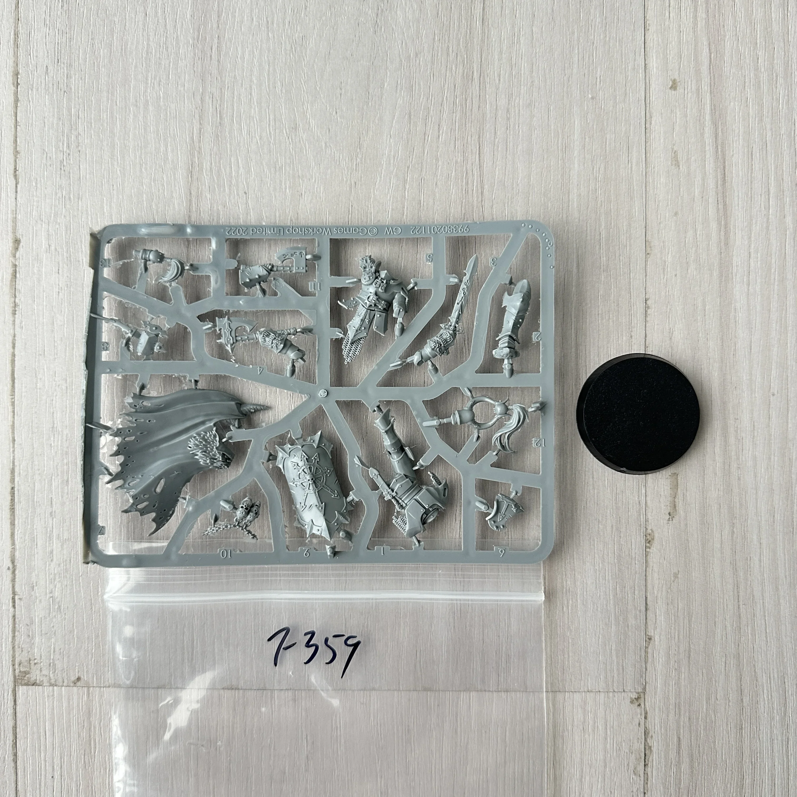 Resin Model Kit Unpainted F359 Board Game Wargames Garage Kits 
Resin Model Kit Unpainted F359 Board Game Wargames Garage Kits