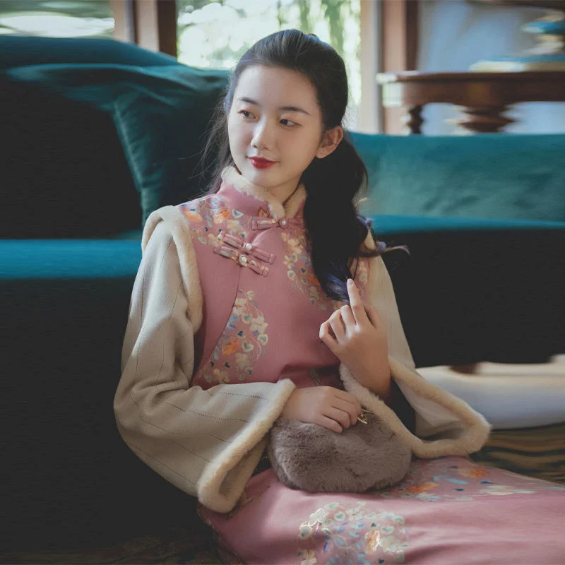 Chinese Style Girl Vest + Bell Sleeves Dress Tang Suit Autumn And Winter Vintage Cheongsam Improved Version Long Dresses
Chinese Style Girl Vest + Bell Sleeves Dress Tang Suit Autumn And Winter Vintage Cheongsam Improved Version Long Dresses