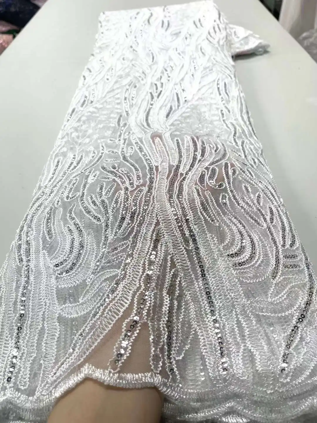 2023 Fashion French Embroidery Sequin Lace Fabric African Nigerian Fabric For Wedding Dress
2023 Fashion French Embroidery Sequin Lace Fabric African Nigerian Fabric For Wedding Dress