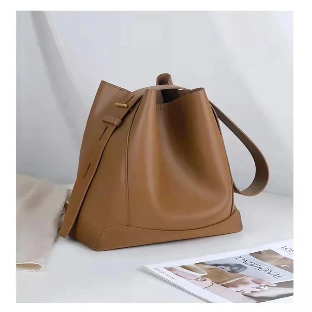 2024 летние новые модные Соломенные Сумочки, брендовые дизайнерские женские плечевые сумки ручной работы, милые винтажные пляжные женские сумки с топом
2024 летние новые модные Соломенные Сумочки, брендовые дизайнерские женские плечевые сумки ручной работы, милые винтажные пляжные женские сумки с топом