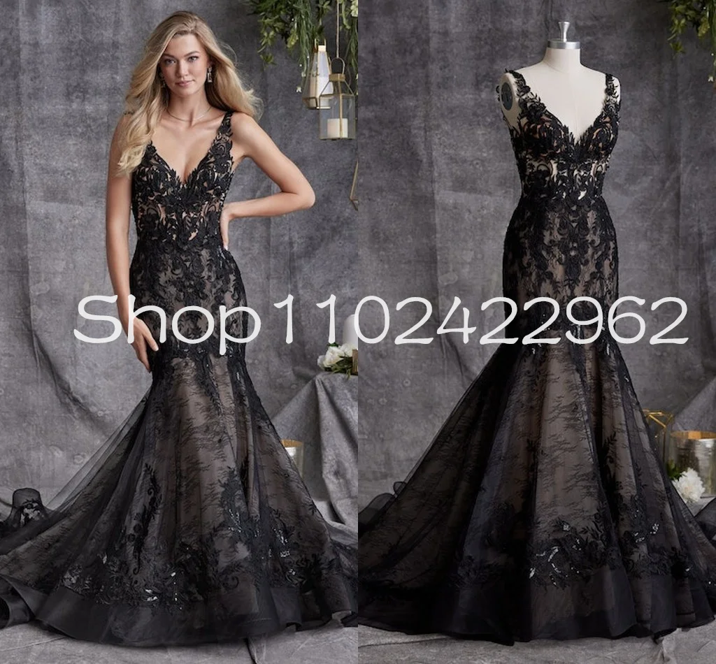 Black over Nude Gothic Mermaid Wedding Dresses Remove Long Sleeve Lace Applique V-neck Backless Bohemian Bridal Gown
Black over Nude Gothic Mermaid Wedding Dresses Remove Long Sleeve Lace Applique V-neck Backless Bohemian Bridal Gown