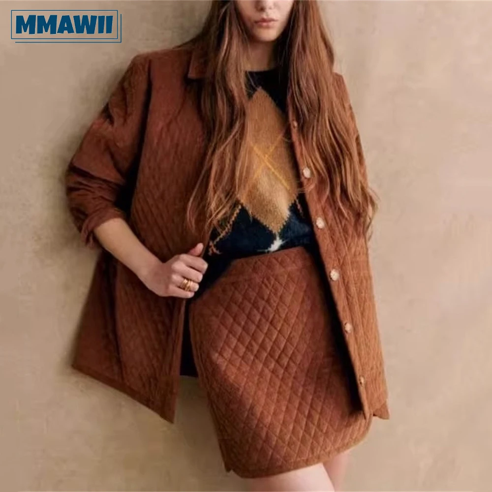 Повседневная стеганая Женская куртка MMAWII с отложным воротником, новинка 2023, модный винтажный Женский комплект пальто
Повседневная стеганая Женская куртка MMAWII с отложным воротником, новинка 2023, модный винтажный Женский комплект пальто