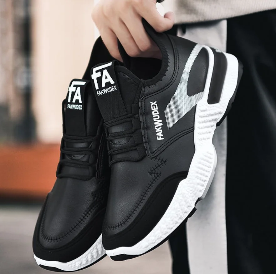 Fashion High Quality classic Men's Sneakers Man Leather Shoes Comfortable Mesh Sports Shoes
Fashion High Quality classic Men's Sneakers Man Leather Shoes Comfortable Mesh Sports Shoes