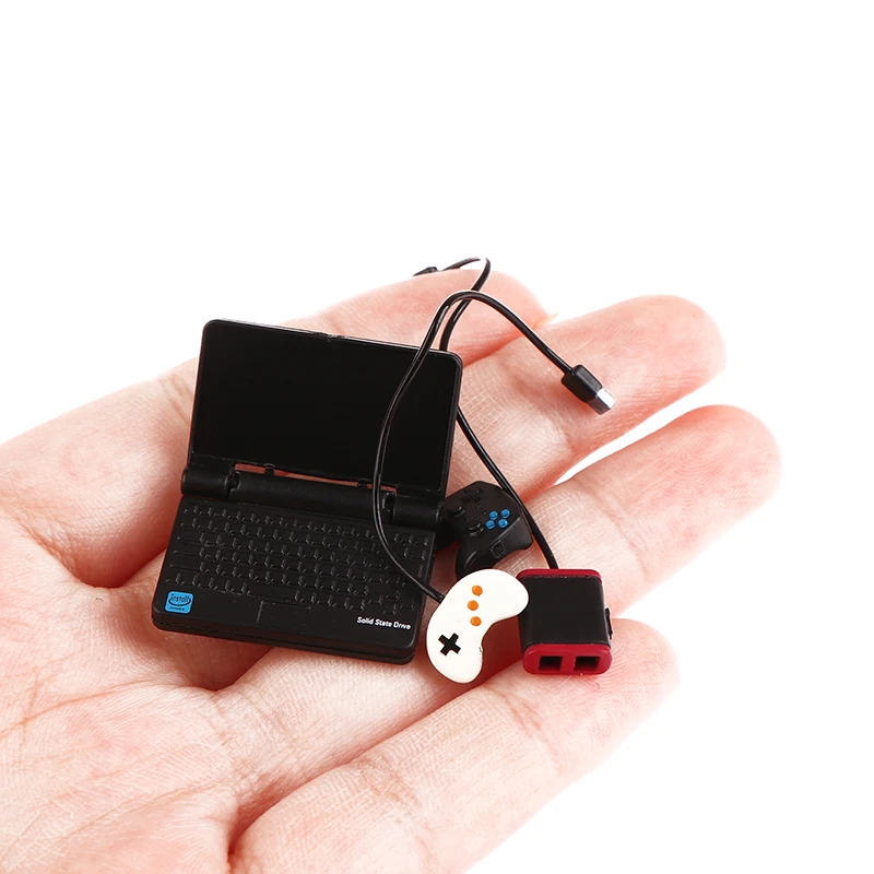 Имитация кукол аксессуары масштаб 1:12 мини компьютер кукольный домик сцена миниатюрный ноутбук компьютер для гостиной Декор
Имитация кукол аксессуары масштаб 1:12 мини компьютер кукольный домик сцена миниатюрный ноутбук компьютер для гостиной Декор