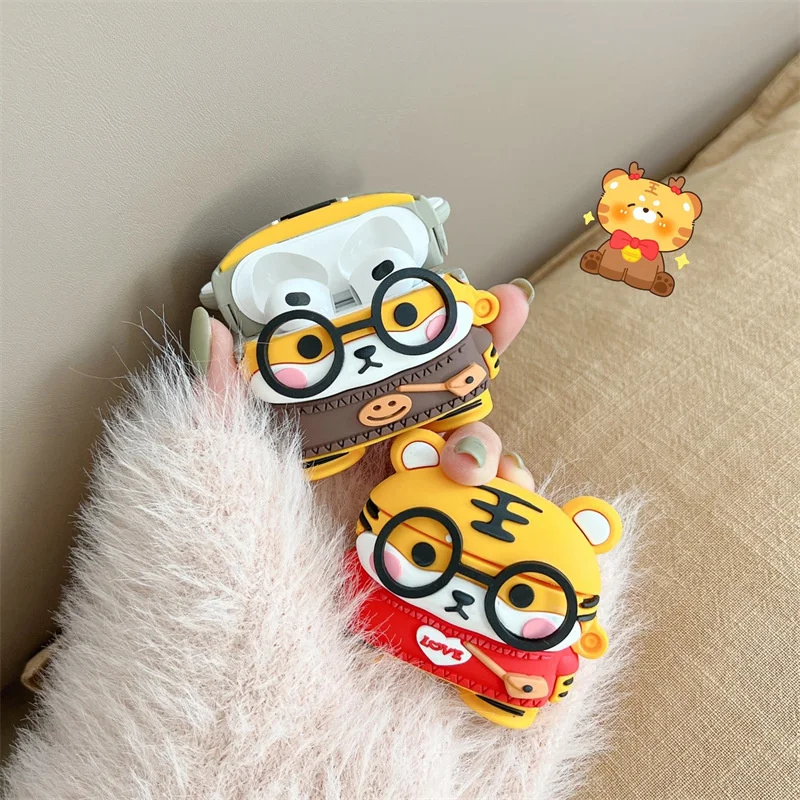 For AirPods 1 2 3 Pro Earphone Case Cute Cartoon Glasses Backpack Tiger with Hook Silicone Soft Anti-fall For Airpods 3 Cover
For AirPods 1 2 3 Pro Earphone Case Cute Cartoon Glasses Backpack Tiger with Hook Silicone Soft Anti-fall For Airpods 3 Cover