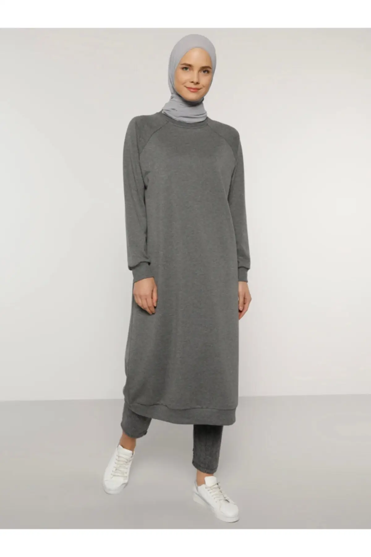 Women Muslim Dress Sweatshirt Dubai Turkey Indian Islamic Young Fashion Dress Kaftan Robe Longue Femme Dresses for Women 
Women Muslim Dress Sweatshirt Dubai Turkey Indian Islamic Young Fashion Dress Kaftan Robe Longue Femme Dresses for Women