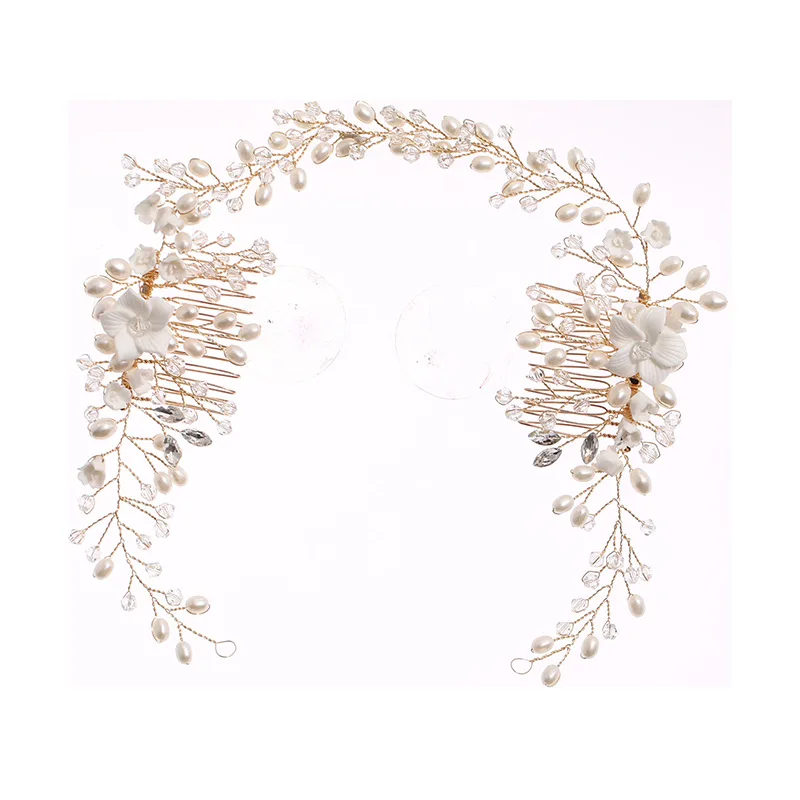 New European and American bride handmade pearl flower hair band metal hair comb NA 
New European and American bride handmade pearl flower hair band metal hair comb NA