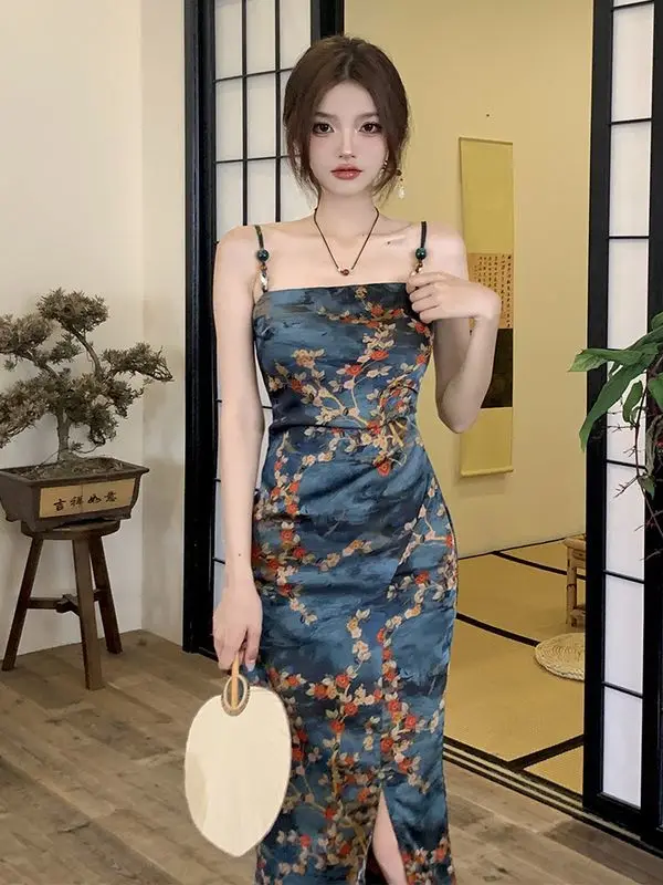 Chinese Dress Cheongsam Chi-pao Fragmented Flower Hanging Strap Dress Women's Vintage Elegant Qipao Set Wrapped Hip Long Dress
Chinese Dress Cheongsam Chi-pao Fragmented Flower Hanging Strap Dress Women's Vintage Elegant Qipao Set Wrapped Hip Long Dress