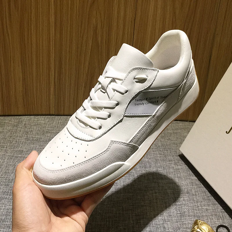 Luxury brand genuine Summer Genuine Leather 2023 New Fashion Brand Simple Small White Men's Versatile Casual Board Shoes
Luxury brand genuine Summer Genuine Leather 2023 New Fashion Brand Simple Small White Men's Versatile Casual Board Shoes