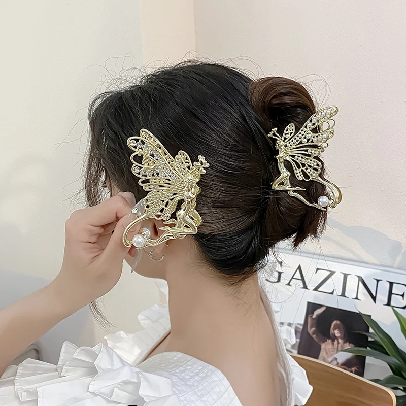 AISHG Butterfly Pearl Claw Clip for Women New Fashion Metal Hair Clip Grils Hollow Out Barrettes Shark Crab Hair Accessories
AISHG Butterfly Pearl Claw Clip for Women New Fashion Metal Hair Clip Grils Hollow Out Barrettes Shark Crab Hair Accessories