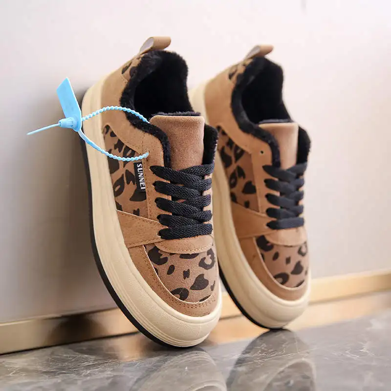 Cosplay Red Sports Shoes Height Increase Sneakers Woman Sports Deals Bot Basket Sport Multicolor Running Shoes Woman Low Tennis
Cosplay Red Sports Shoes Height Increase Sneakers Woman Sports Deals Bot Basket Sport Multicolor Running Shoes Woman Low Tennis