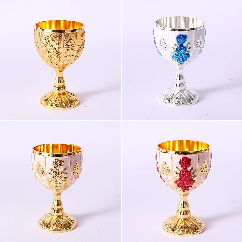 30ML Wine Glasses Champagne Glasses Beverage Goblet Cocktail Cup Vintage European Style Spirit Vodka Glasses For Bar Home Decor
30ML Wine Glasses Champagne Glasses Beverage Goblet Cocktail Cup Vintage European Style Spirit Vodka Glasses For Bar Home Decor
