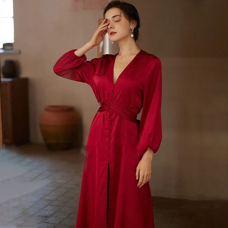 V-Neck Split Nightgown Elegant French Long Nightdress Sexy Female Sleepwear Casual Long Sleeve Thin Satin Home Dress Loungewear
V-Neck Split Nightgown Elegant French Long Nightdress Sexy Female Sleepwear Casual Long Sleeve Thin Satin Home Dress Loungewear