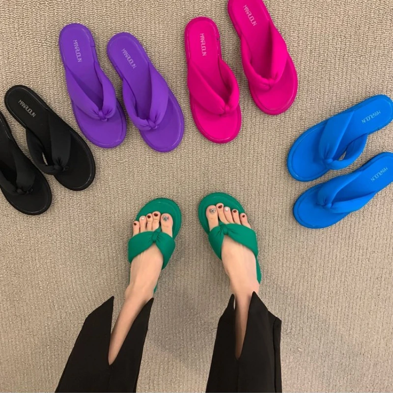 Women FlipFlops Candy Color Indoor Flat Shoes Ladies Beach Slippers Non-Slip Soft Bottom Home Outdoor Slippers Summer 2022 New
Women FlipFlops Candy Color Indoor Flat Shoes Ladies Beach Slippers Non-Slip Soft Bottom Home Outdoor Slippers Summer 2022 New