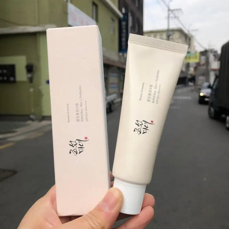 Beauty of Joseon make up women face primer 50ml SPF50+ PA++++ Facial Body Sunscreen Whitening Moisturizing CC Cream
Beauty of Joseon make up women face primer 50ml SPF50+ PA++++ Facial Body Sunscreen Whitening Moisturizing CC Cream