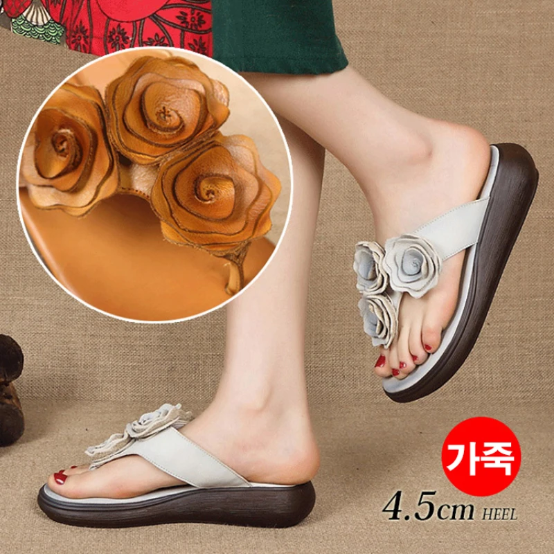 Summer Cushion Flat-foot Slippers Women's shoes made of domestic leather
Summer Cushion Flat-foot Slippers Women's shoes made of domestic leather