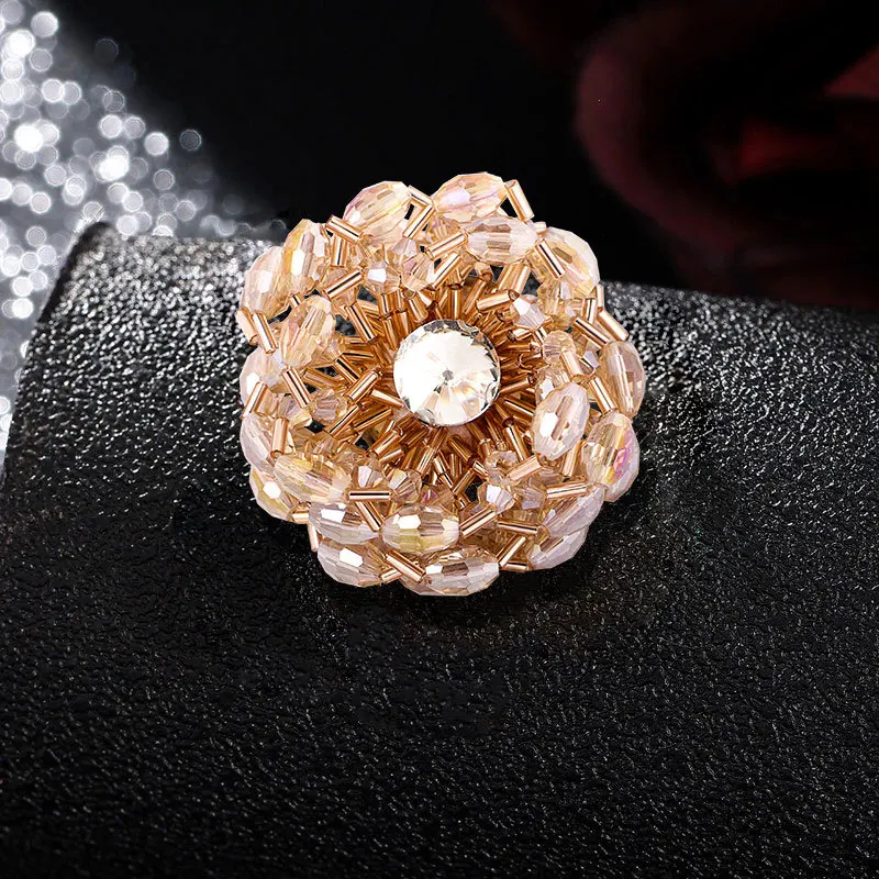 Fashion Women Korean Style Rhinestone Lily Flower Brooches Pins Elegant Lady Plant Crystal Corsage Luxury Suit Clothing Jewelry
Fashion Women Korean Style Rhinestone Lily Flower Brooches Pins Elegant Lady Plant Crystal Corsage Luxury Suit Clothing Jewelry