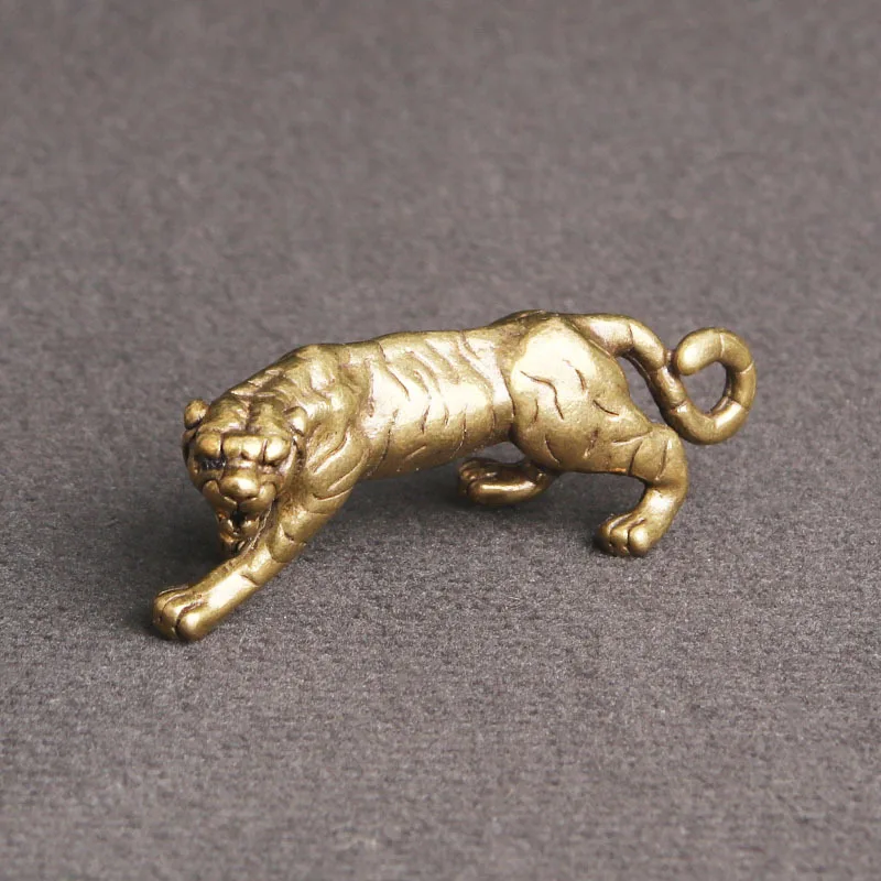 3D Mini Tiger Casting Animal Figurine Retro Style Metal Sculpture Home Office Room Desktop Decoration Collect Ornaments Gift
3D Mini Tiger Casting Animal Figurine Retro Style Metal Sculpture Home Office Room Desktop Decoration Collect Ornaments Gift