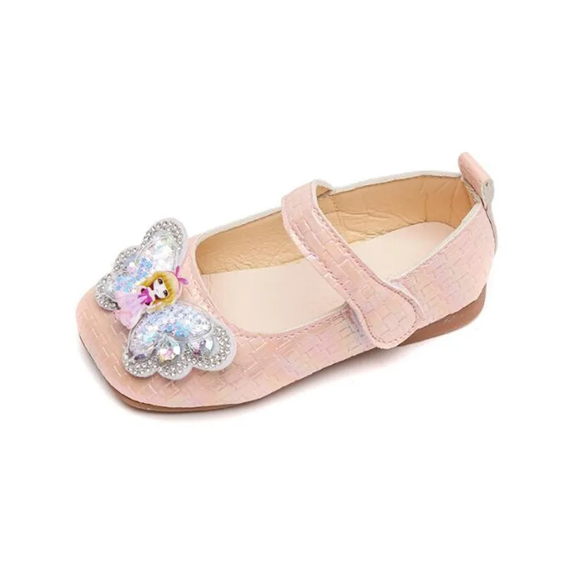 Кожаные туфли для девочек, модные детские мягкие лоферы на плоской подошве для свадьбы
Кожаные туфли для девочек, модные детские мягкие лоферы на плоской подошве для свадьбы
