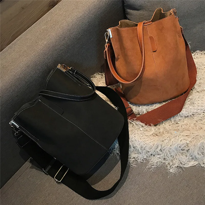 Messenger Bag Women Bucket Shoulder Bag Large Capacity Vintage Matte PU Leather Lady Handbag Designer
Messenger Bag Women Bucket Shoulder Bag Large Capacity Vintage Matte PU Leather Lady Handbag Designer