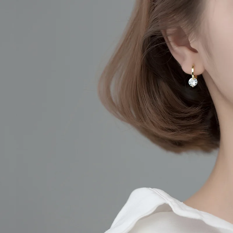 Korean Style Simple Round Single Diamond Ear Clip Women 'S Elegant Japanese Style Short Ring Earrings
Korean Style Simple Round Single Diamond Ear Clip Women 'S Elegant Japanese Style Short Ring Earrings