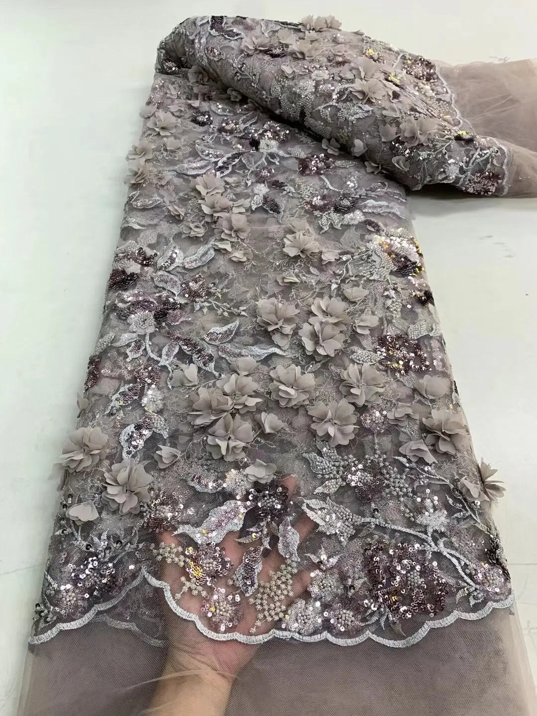 Африканские блестки, бусины, сетка, кружево ZH-1228566, высококачественное кружево, французское кружево, ткань для свадебного платья
Африканские блестки, бусины, сетка, кружево ZH-1228566, высококачественное кружево, французское кружево, ткань для свадебного платья