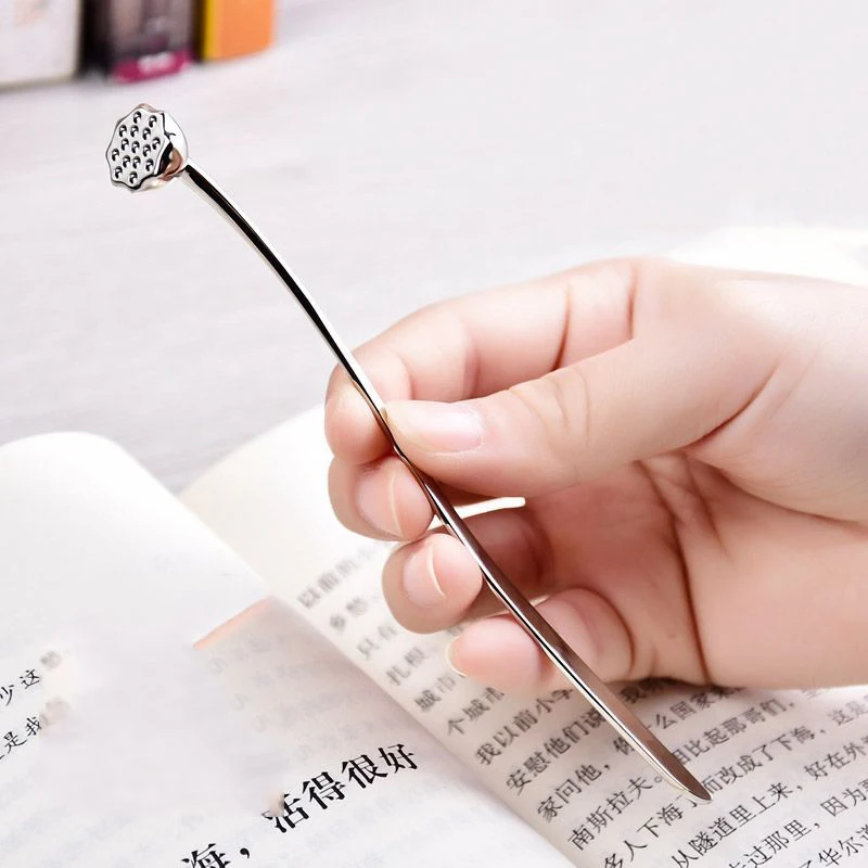 1pcs Metal Lotus Seedpod Bookmark Chinese Style Book Page Mark Stationery Office Student Reading Tool Supplies Gift
1pcs Metal Lotus Seedpod Bookmark Chinese Style Book Page Mark Stationery Office Student Reading Tool Supplies Gift