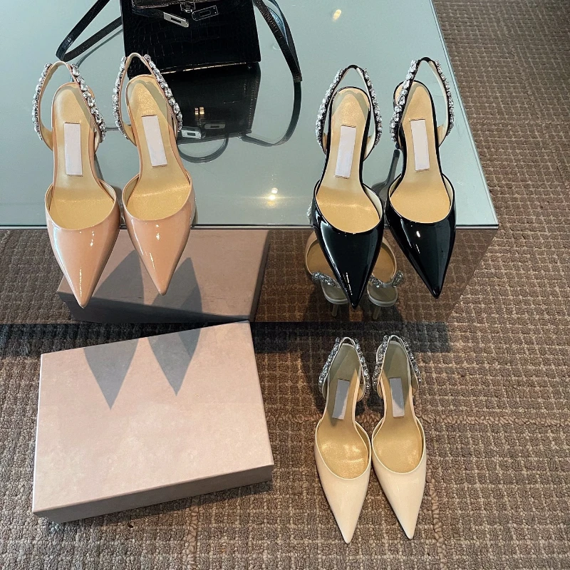 2022 Spring New Sandals Women's High-heeled Bright Pointed Toe Stiletto Rhinestone Back Strap Women's Shoes
2022 Spring New Sandals Women's High-heeled Bright Pointed Toe Stiletto Rhinestone Back Strap Women's Shoes