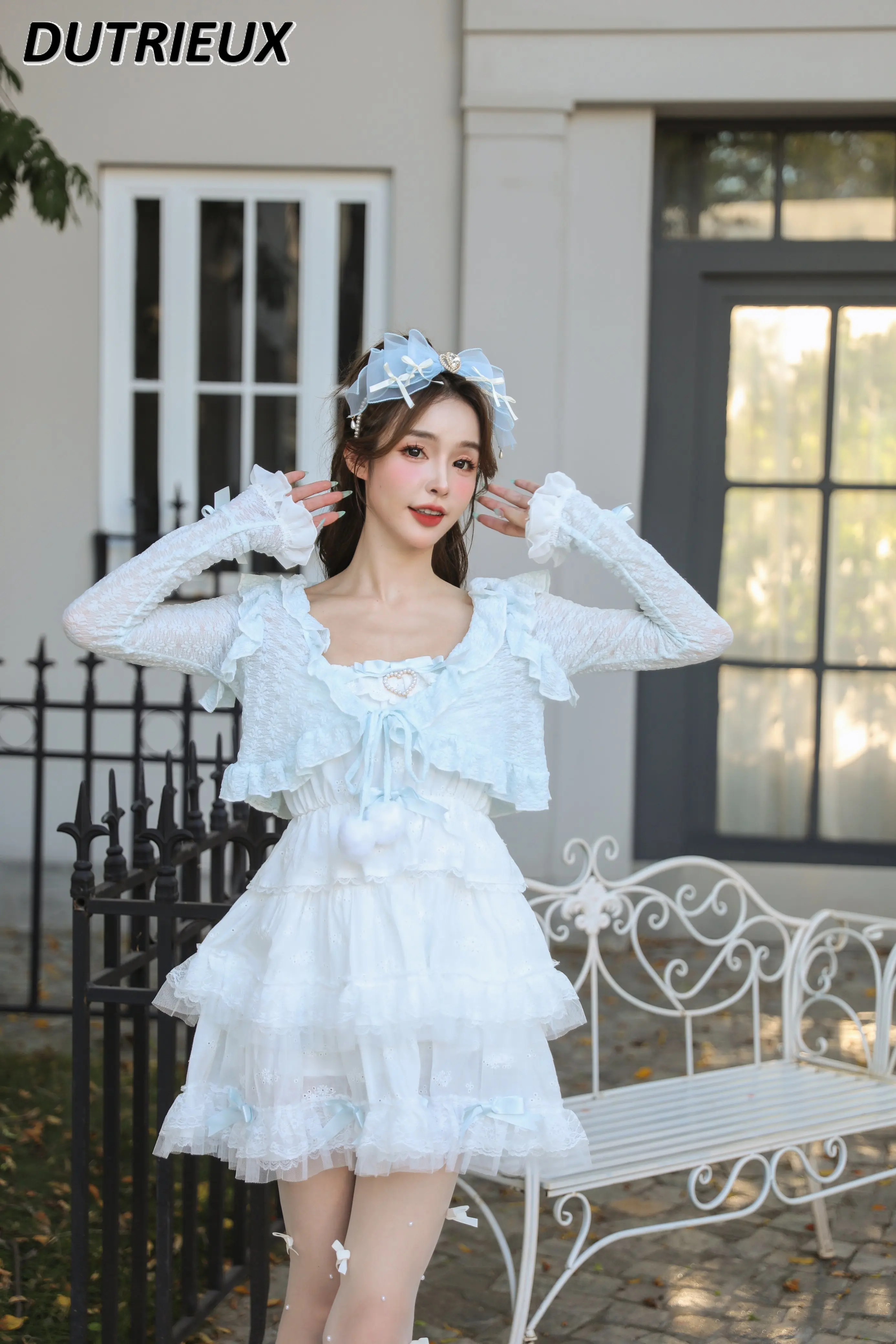 Sweet Princess Bowknot Lace-up Flare-Sleeve Loose Hollow Lace Cardigan Sun Protection Short Coat Women's Summer Kawaii Shirt
Sweet Princess Bowknot Lace-up Flare-Sleeve Loose Hollow Lace Cardigan Sun Protection Short Coat Women's Summer Kawaii Shirt