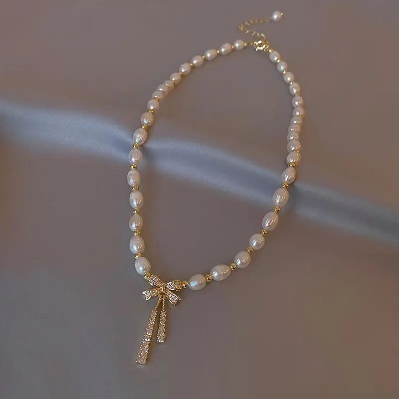Minar Chic 100% Real Freshwater Pearl Choker Necklaces for Women Spark Rhinestone Bowknot Pendant Necklaces Office Lady Jewelry
Minar Chic 100% Real Freshwater Pearl Choker Necklaces for Women Spark Rhinestone Bowknot Pendant Necklaces Office Lady Jewelry