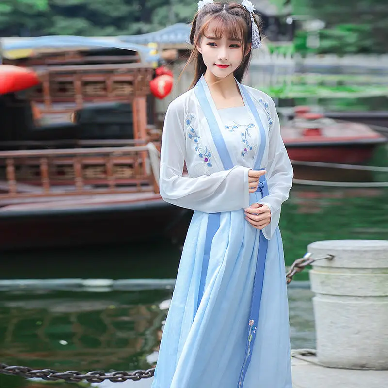 Hanfu Dress Women's Long Suit 2022 Spring Fashion Chiffon Embroidery Bandage Chinese Style Costume Cosplay Dresses Suit Woman
Hanfu Dress Women's Long Suit 2022 Spring Fashion Chiffon Embroidery Bandage Chinese Style Costume Cosplay Dresses Suit Woman