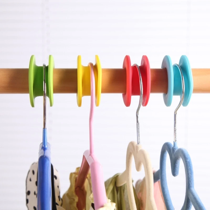 4Pcs Windproof Clothes Hanger Fixed Silicone Hook Non-Slip Clothesline Pole Fixing Rings Buckle Spacers Clothing Rack
4Pcs Windproof Clothes Hanger Fixed Silicone Hook Non-Slip Clothesline Pole Fixing Rings Buckle Spacers Clothing Rack