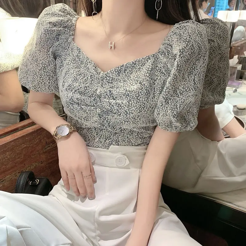 Vintage Lace Women T-shirt Fashion Streetwear Bubble Sleeve Lace Up Hollow Out Design Bow Short Top All-match Y2k T-shirt
Vintage Lace Women T-shirt Fashion Streetwear Bubble Sleeve Lace Up Hollow Out Design Bow Short Top All-match Y2k T-shirt