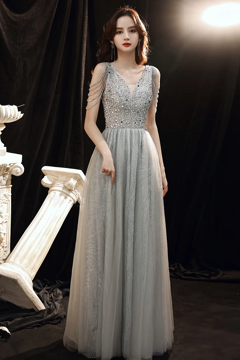 Gray Handmade Beads Prom Gowns 2022 Elegant V-Neck Shoulder Straps Sleeveless A-Line Floor-Length Long Women Evening Dresses
Gray Handmade Beads Prom Gowns 2022 Elegant V-Neck Shoulder Straps Sleeveless A-Line Floor-Length Long Women Evening Dresses