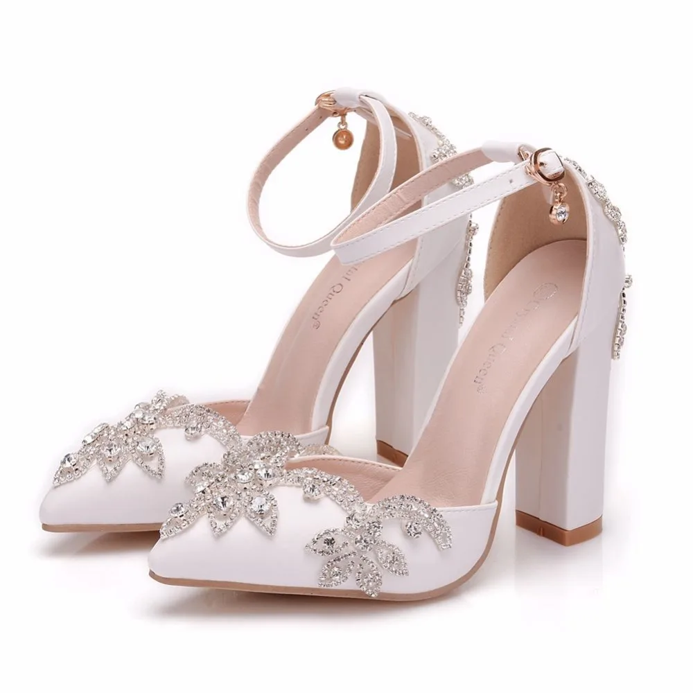 Crystal Queen White 11CM Rhinestone Sandals Pointed Shoes Women Sweet Luxury Platform Wedding High Heels
Crystal Queen White 11CM Rhinestone Sandals Pointed Shoes Women Sweet Luxury Platform Wedding High Heels