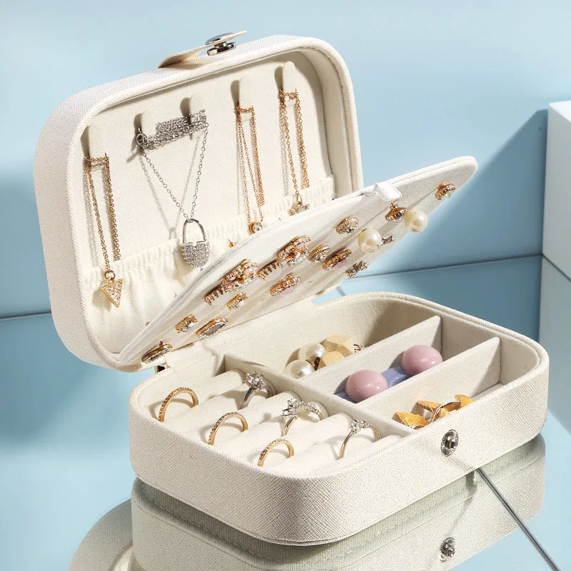 1Pcs Portable double-layer Travel Jewelry Boxes Dustproof Modern Style PU Leather /Flannel display boxStorage Girl Gift
1Pcs Portable double-layer Travel Jewelry Boxes Dustproof Modern Style PU Leather /Flannel display boxStorage Girl Gift