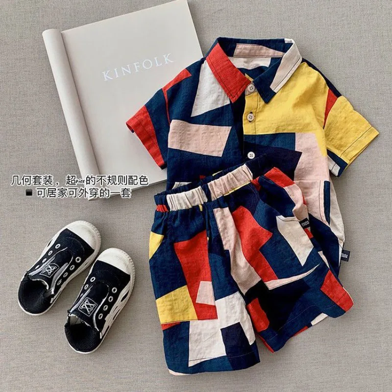 Комплект для мальчиков летний детский красивый набор в клетку Спортивная сеть для мальчиков красный и западный стиль Модный комплект из двух предметов