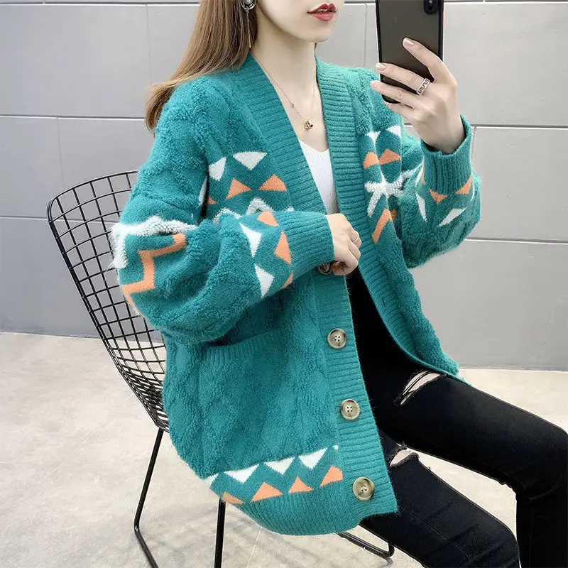 Women Cardigan Sweater V-neck Outerwear Single Breasting Korean Fashion Leisure Lazy Wind Winter Knitting Thicken Coat T504
Women Cardigan Sweater V-neck Outerwear Single Breasting Korean Fashion Leisure Lazy Wind Winter Knitting Thicken Coat T504