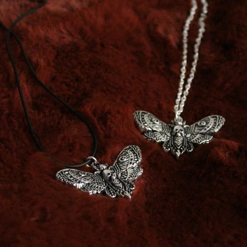 Goth Silver Color Moth Skull Pendant Rope Chain Necklace For Women Friends Gift Fashion Charm Jewelry Accessories
Goth Silver Color Moth Skull Pendant Rope Chain Necklace For Women Friends Gift Fashion Charm Jewelry Accessories