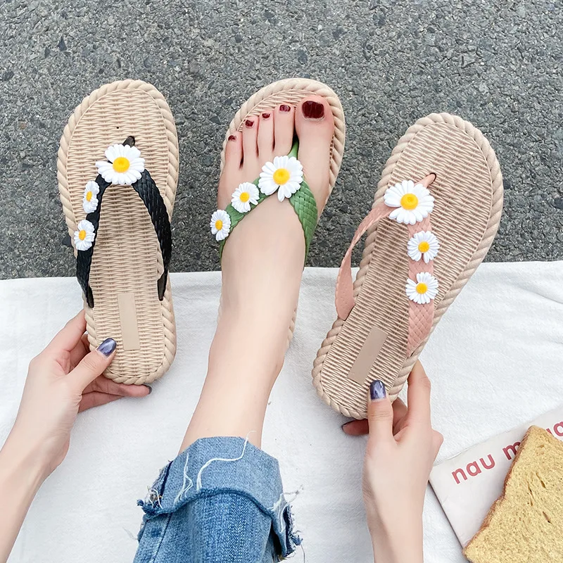 New Women Flower Flip-flops Summer Outer Wear Ladies Fashion Wear-resistant Flat Bottom Slippers Female Daisy Slides Beach Shoes
New Women Flower Flip-flops Summer Outer Wear Ladies Fashion Wear-resistant Flat Bottom Slippers Female Daisy Slides Beach Shoes