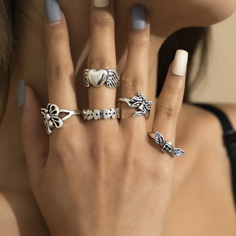 5Pcs/set Hip Hop Geometric Rings Butterfly Fairy Love Heart Skull Head Shaped Punk Style Finger Ring Jewelry
5Pcs/set Hip Hop Geometric Rings Butterfly Fairy Love Heart Skull Head Shaped Punk Style Finger Ring Jewelry