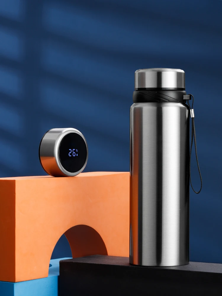 Large capacity heat preservation cup men's water cup 304 stainless steel tea cup intelligent temperature display portable
Large capacity heat preservation cup men's water cup 304 stainless steel tea cup intelligent temperature display portable