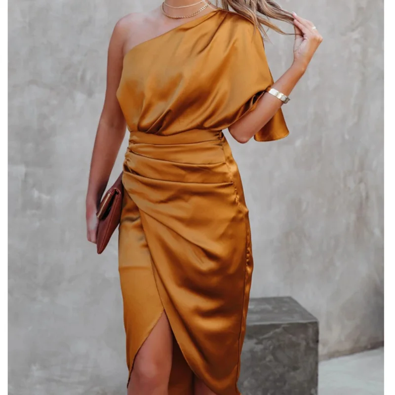 New Sexy One Shoulder Irregular Pleated Party Dress Summer Black Women's Waist Dress 2023 Fashion Ladies Tight Vintage Dresses
New Sexy One Shoulder Irregular Pleated Party Dress Summer Black Women's Waist Dress 2023 Fashion Ladies Tight Vintage Dresses