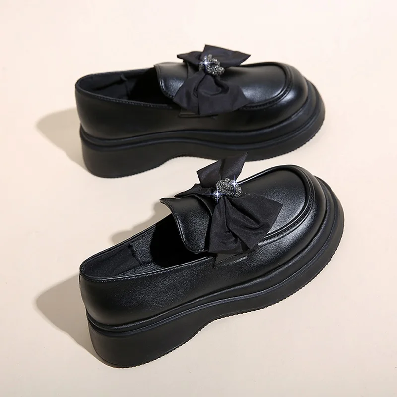 Женские туфли на плоской подошве, черные оксфорды, осенние классические кожаные туфли с круглым носком и бантом на платформе в британском с...
Женские туфли на плоской подошве, черные оксфорды, осенние классические кожаные туфли с круглым носком и бантом на платформе в британском с...