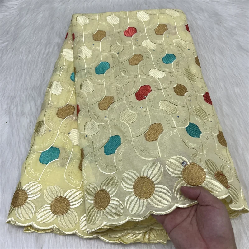 5 Yard High Quality 100% Cotton Lace Soft And Lightweight Fabric Embroidery African Swiss Voile Popular Dubai Style For Party
5 Yard High Quality 100% Cotton Lace Soft And Lightweight Fabric Embroidery African Swiss Voile Popular Dubai Style For Party
