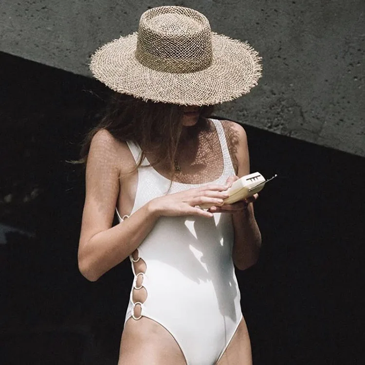 2021 Hand-Woven Hollow Hamcho Hat Female Fashion Wide Brim Beach Hats Outdoor Vacation Sun Hat Take Pictures Holiday Straw Hat
2021 Hand-Woven Hollow Hamcho Hat Female Fashion Wide Brim Beach Hats Outdoor Vacation Sun Hat Take Pictures Holiday Straw Hat