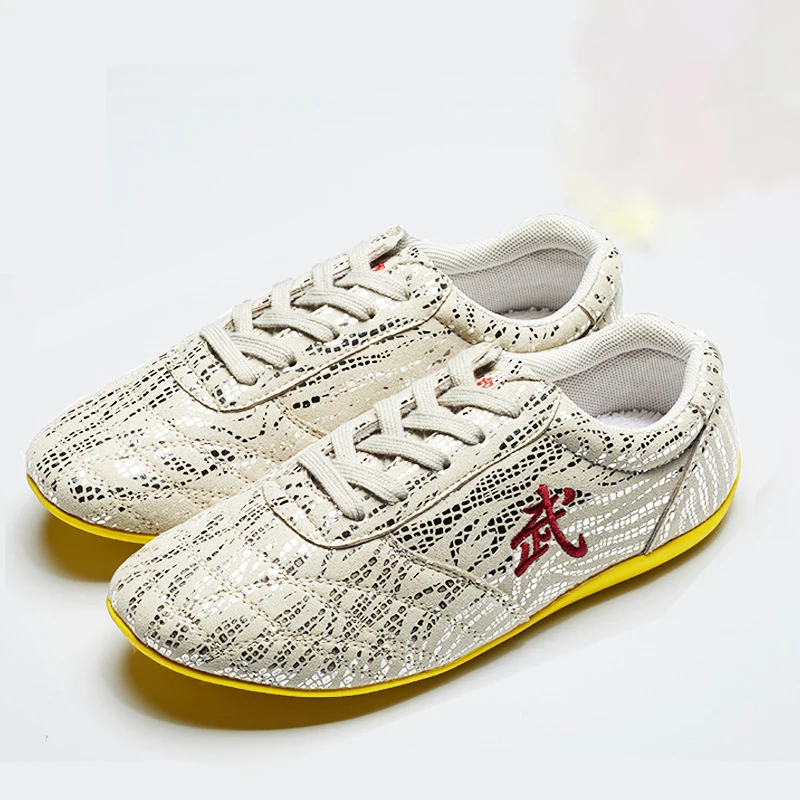 Chinese Traditional Men Kung Fu Taiji Tai Chi Shoes Cowhide Taekwondo Wear-resistant Breathable Show Martial Arts Shoes
Chinese Traditional Men Kung Fu Taiji Tai Chi Shoes Cowhide Taekwondo Wear-resistant Breathable Show Martial Arts Shoes